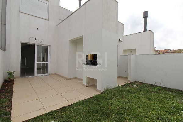 Casa para Venda - 150m², 4 dormitórios, sendo 2 suites  com uma no térreo, 2 vagas - Lagos De Nova Ipanema