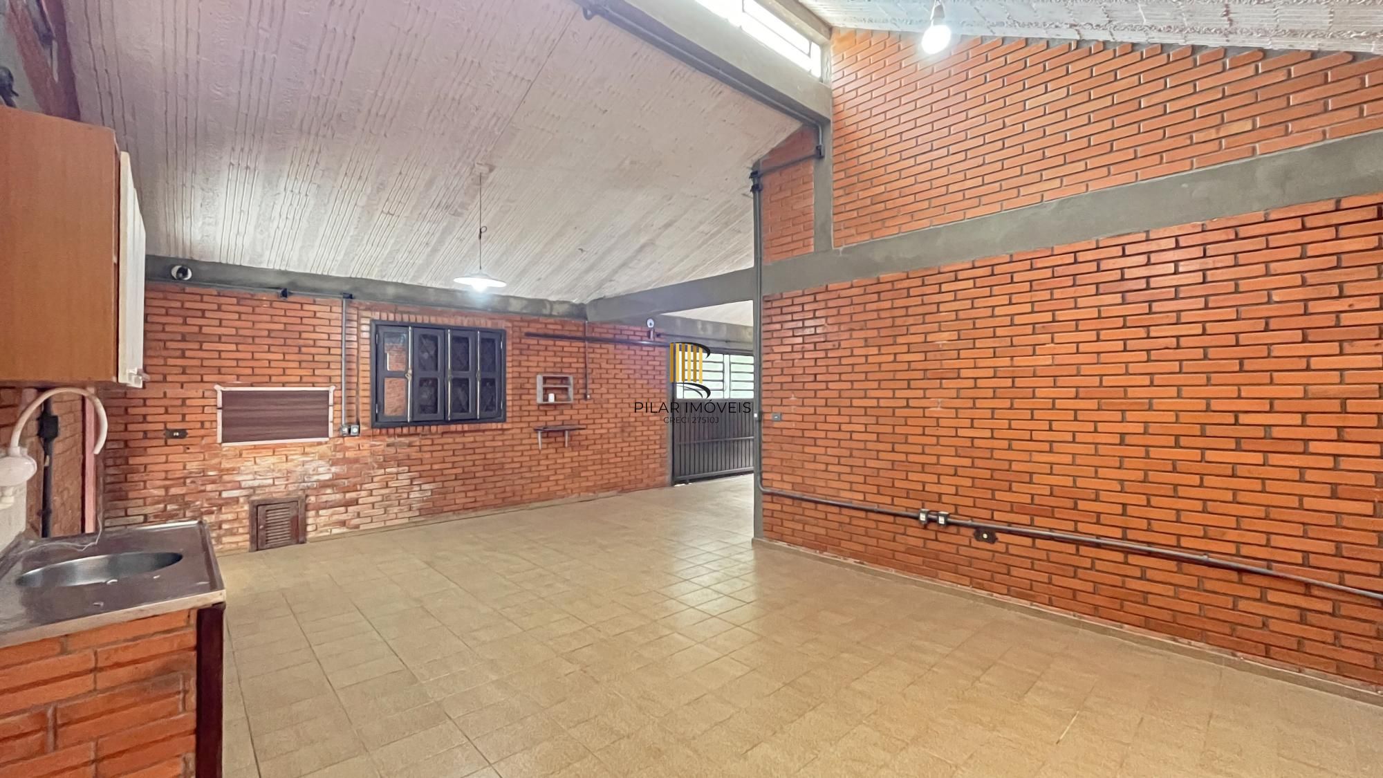 Casa 1 dormitório no bairro Hípica