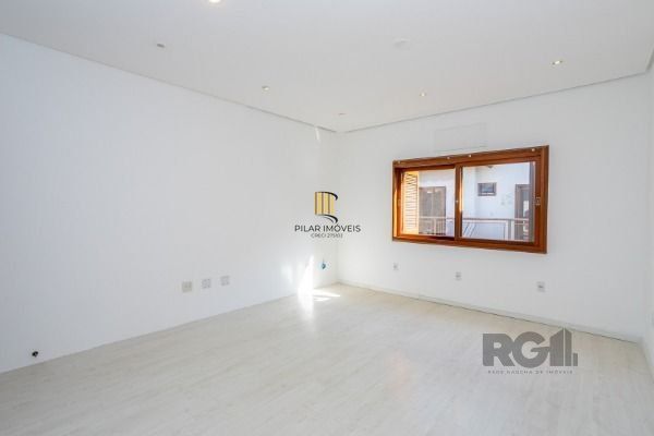 Casa Condominio em Porto Alegre, no bairro Jardim Isabel, com 3 dormitório(s), à venda.