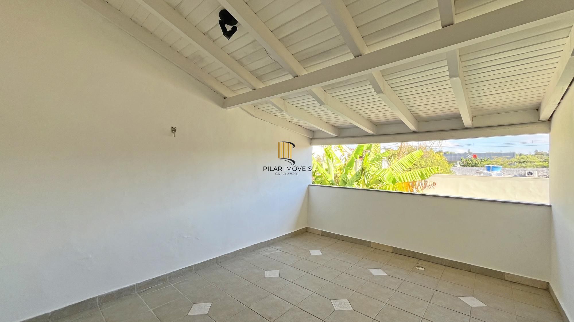 Casa 5 dormitórios no bairro Ipanema
