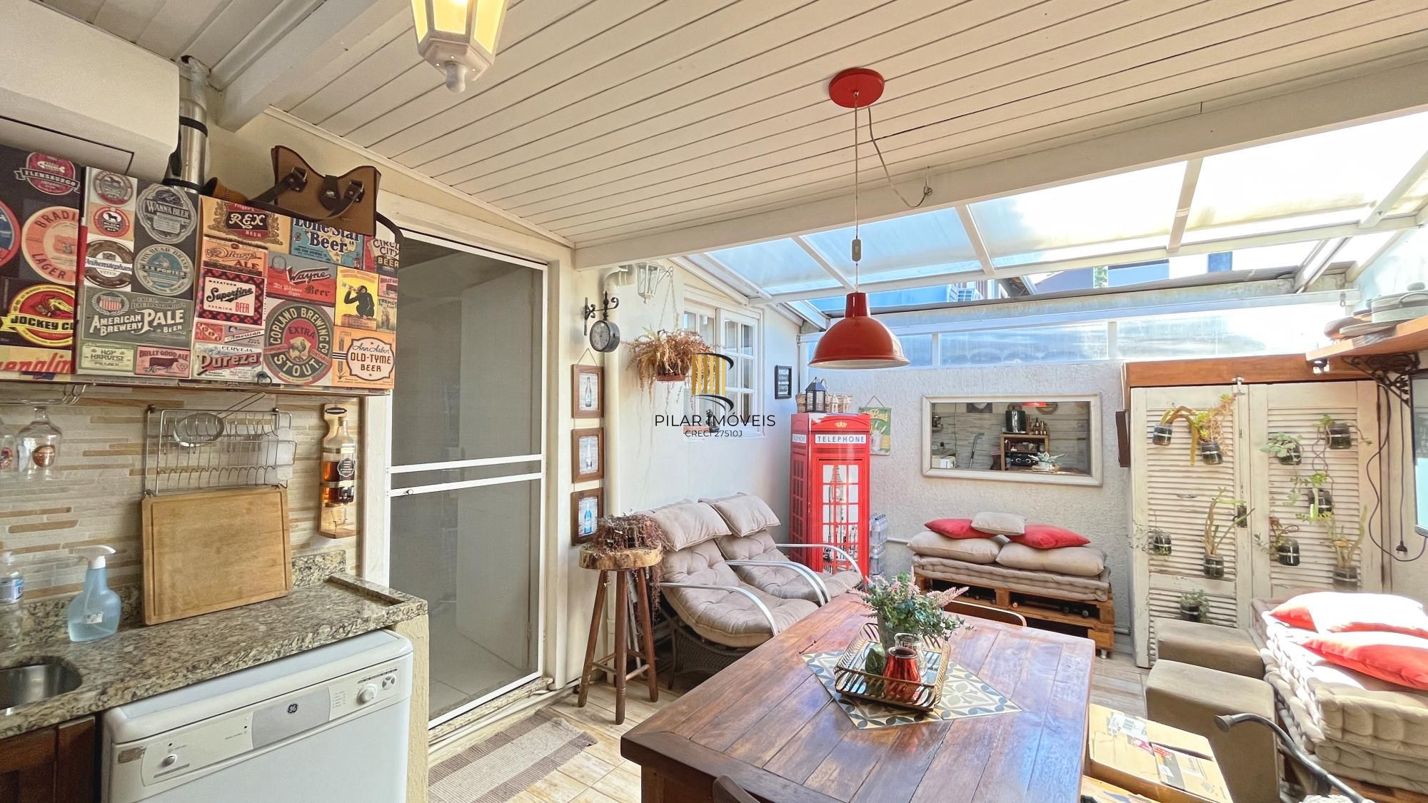 Casa de Condomínio 3 dormitórios no bairro Guarujá