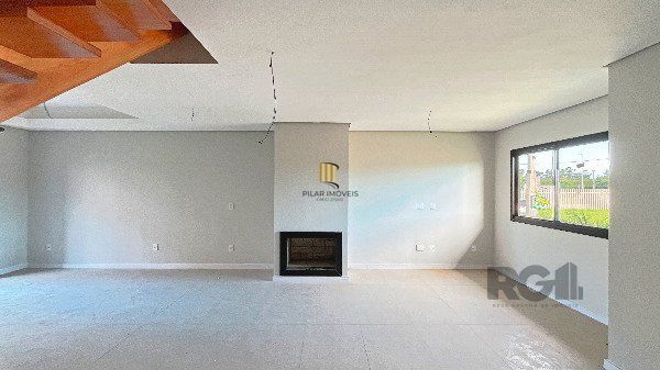 Casa em Porto Alegre, no bairro Hípica, com 3 dormitório(s), e 3 banheiros, à venda.