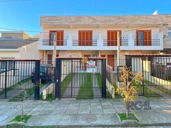 Casa para Venda - 79m², 2 dormitórios, sendo 2 suites, 2 vagas - Portal do Guarujá
