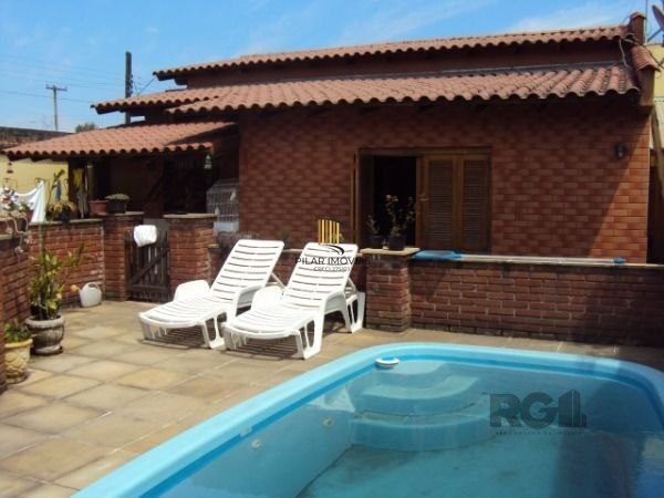Casa 3 dormitórios no bairro Ponta Grossa