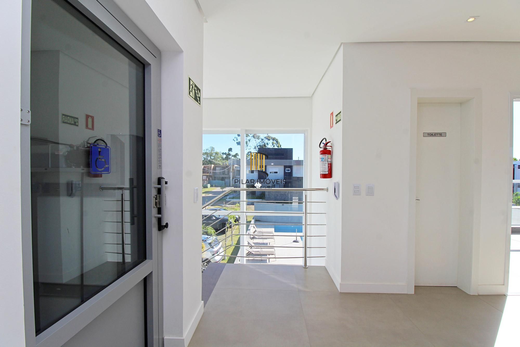 Casa Condominio em Porto Alegre, no bairro Ipanema, com 3 dormitório(s), e 3 banheiros, à venda.