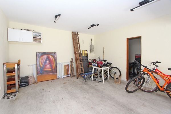 Casa para Venda - 360m², 3 dormitórios, sendo 1 suites, 4 vagas - Portal do Guarujá