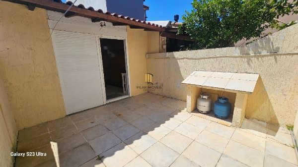 Casa 2 dormitórios no bairro Hípica
