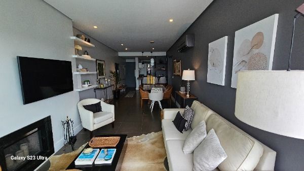 Apartamento em Porto Alegre, no bairro Chácara das Pedras, com 2 dormitório(s), e 2 banheiros, à venda.