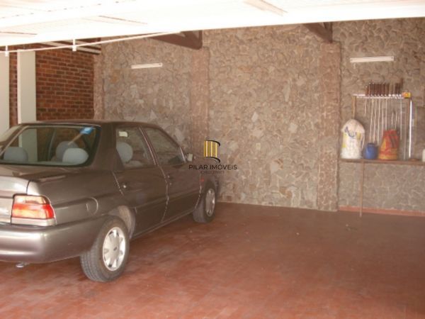 Casa para Venda - 280m², 3 dormitórios, sendo 1 suites, 2 vagas - Medianeira