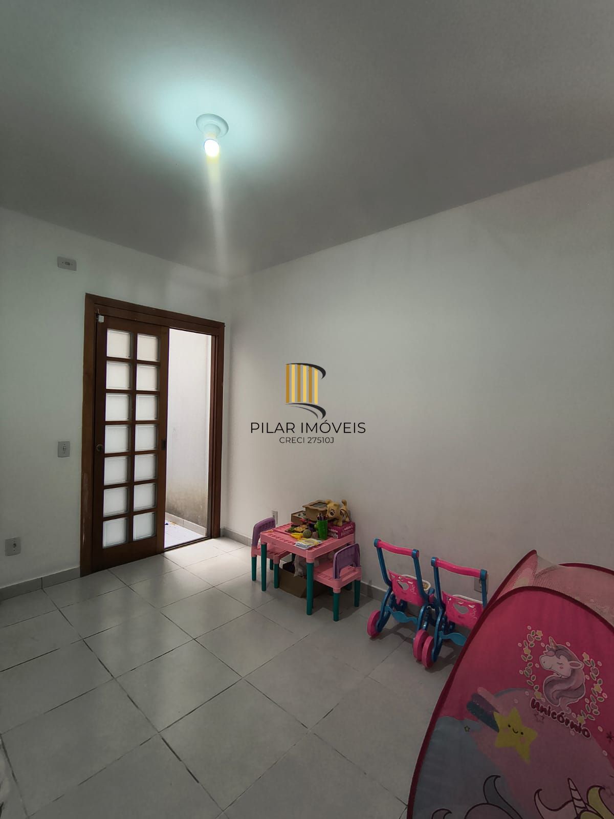 Casa terrea de 3 dormitorios sendo uma suite no bairro Hipica