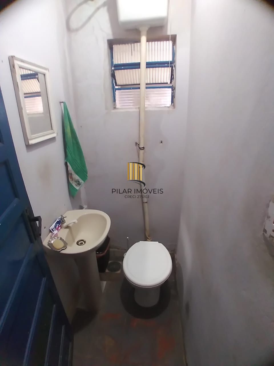 Casa 3 dormitórios no bairro Restinga