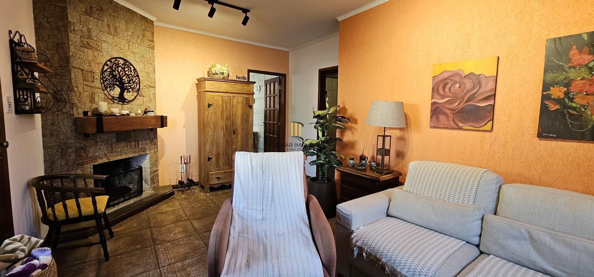 Casa de Condomínio 3 dormitórios no bairro Hípica