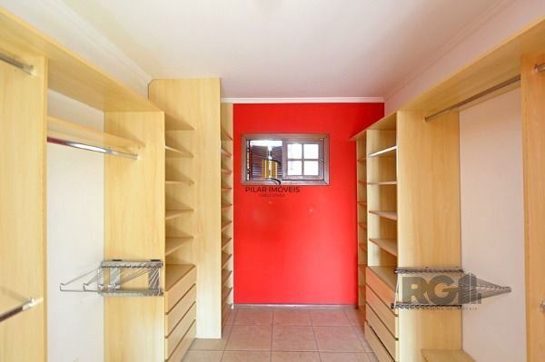 Casa para Venda - 320m², 3 dormitórios, sendo 1 suites, 3 vagas - Altos Do Ipê