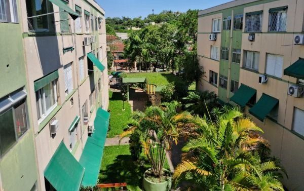 Apartamento em Porto Alegre, no bairro Tristeza, com 1 dormitório(s), e 1 banheiros, à venda.