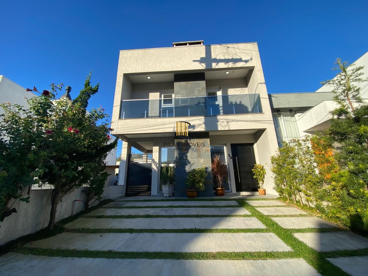 Casa de Condomínio 3 dormitórios no bairro Hípica