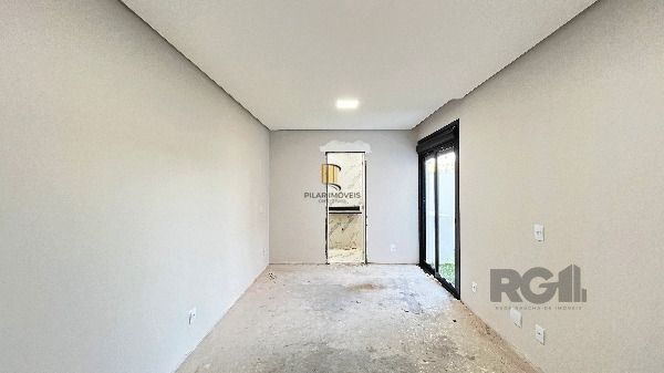 Casa Condominio em Porto Alegre, no bairro Hípica, com 3 dormitório(s), e 3 banheiros, à venda.