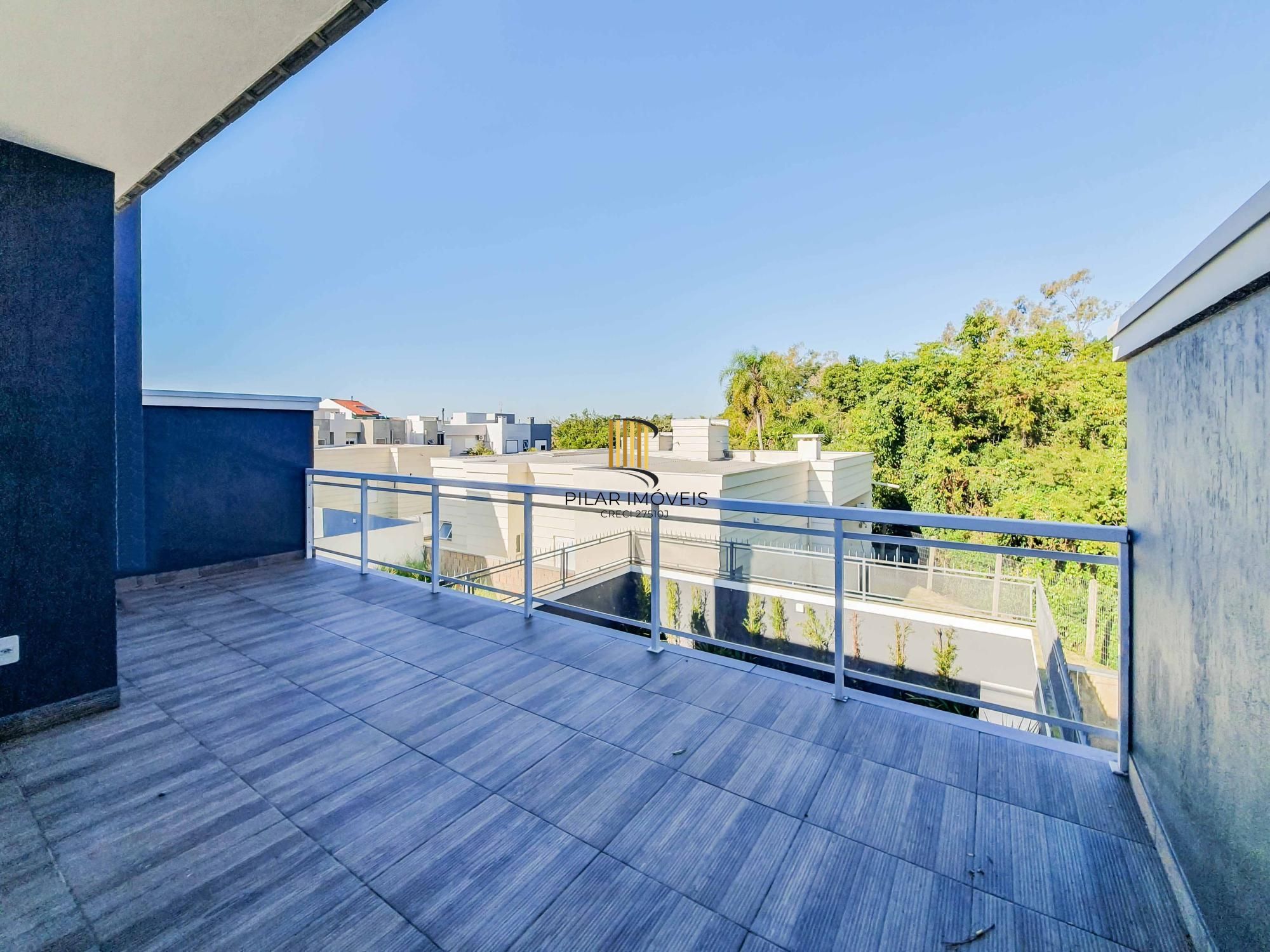 Casa 3 dormitórios no bairro Hípica