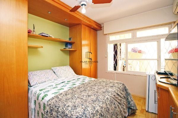 Apartamento em Porto Alegre, no bairro Petrópolis, com 3 dormitório(s), e 3 banheiros, à venda.