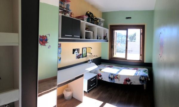 Casa para Venda - 150m², 3 dormitórios, sendo 1 suites, 2 vagas - Guarujá