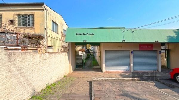 Apartamento em Porto Alegre, no bairro Cristal, com 1 dormitório(s), e 1 banheiros, à venda.