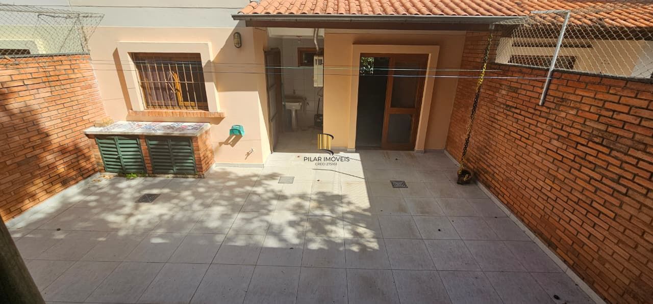 Sobrado Condomínio Fechado bairro Guaruja- 3 dormitórios