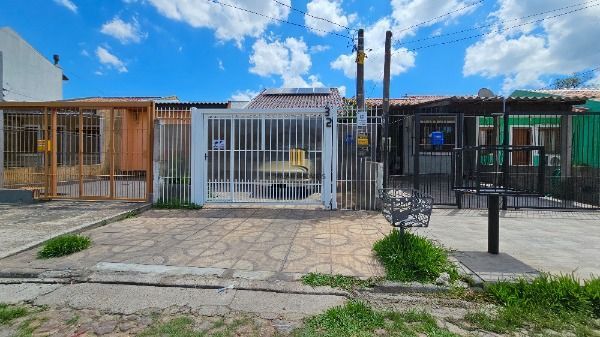 Casa para Venda - 62m², 2 dormitórios, 2 vagas - Hípica