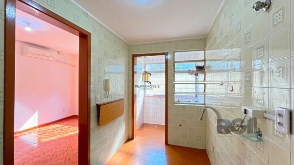 Apartamento em Porto Alegre, no bairro Cristal, com 1 dormitório(s), e 1 banheiros, à venda.