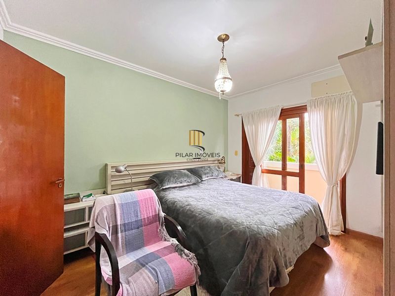 Casa 3 dormitórios no bairro Ipanema