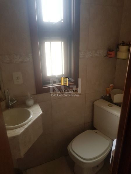 Casa Condominio para Venda - 150m², 2 dormitórios, sendo 1 suites, 2 vagas - Hípica