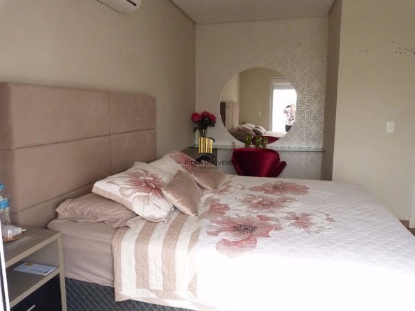 Casa Condominio para Venda - 251.91m², 4 dormitórios, sendo 4 suites, 2 vagas - Lagos De Nova Ipanema