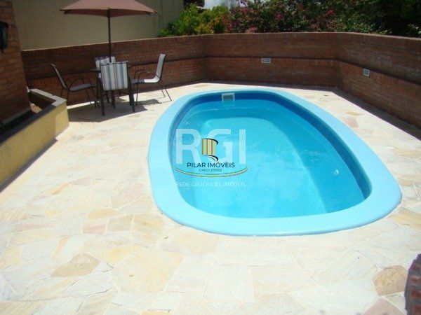 Casa para Venda - 200m², 3 dormitórios, sendo 1 suites, 4 vagas - Jardim Isabel
