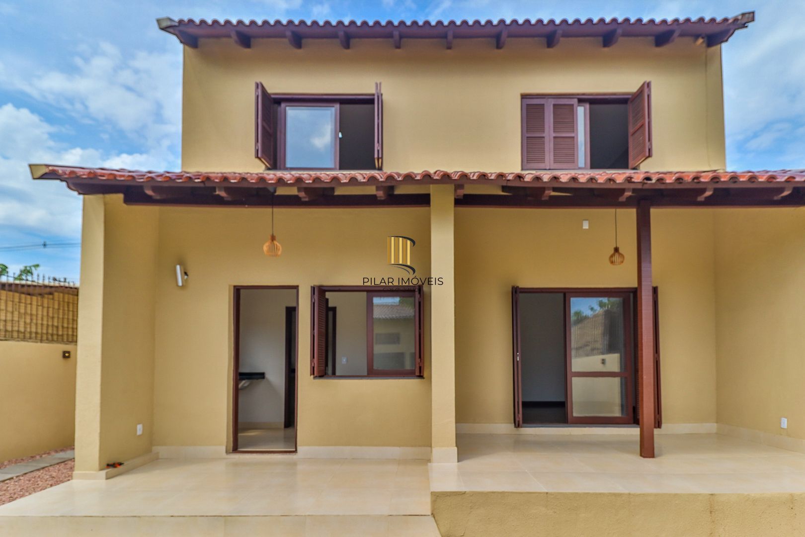 Excelente residência com 4 dormitórios