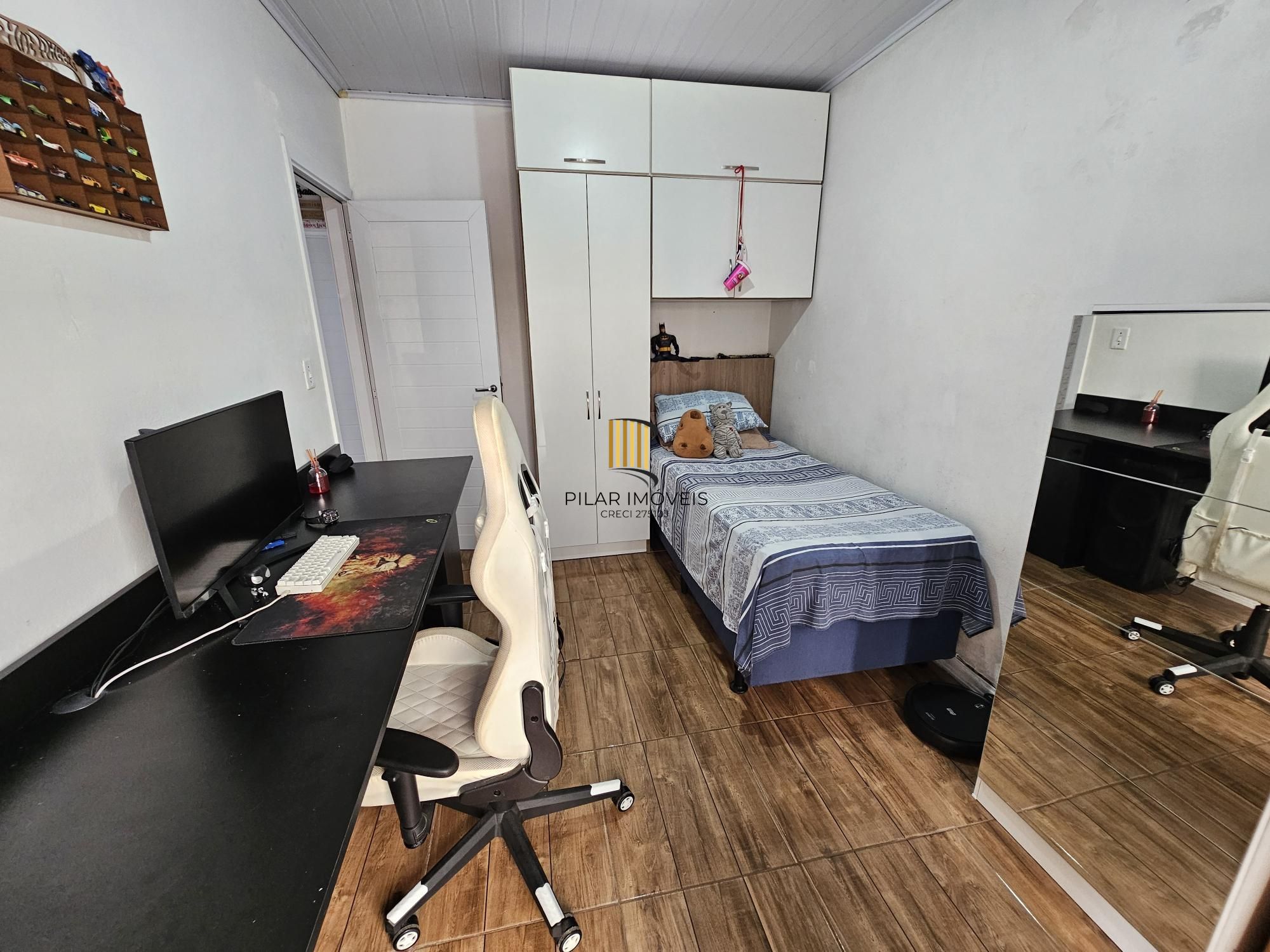 Casa com piscina e salão de festas na Rua Capitão Pedroso bairro Restinga zona sul de Porto Alegre !