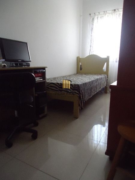 Casa para Venda - 177.93m², 3 dormitórios, sendo 1 suites, Hípica