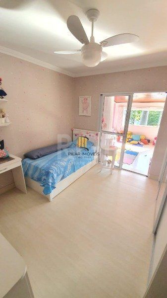 Casa Condominio para Venda - 221m², 3 dormitórios, sendo 1 suites, 3 vagas - Hípica