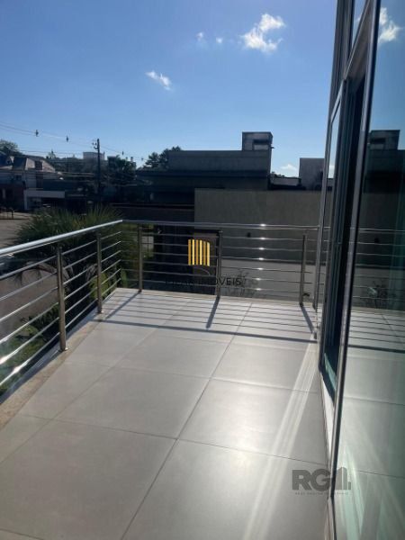 Casa Condominio em Porto Alegre, no bairro Jardim Carvalho, com 3 dormitório(s), à venda.