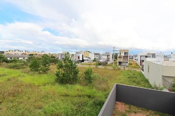 Casa para Venda - 120m², 3 dormitórios, sendo 1 suites, 2 vagas - Hípica