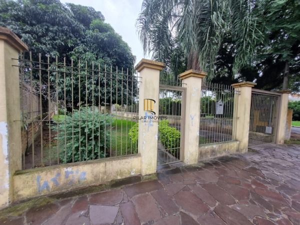 Terreno em Porto Alegre, no bairro Cavalhada, à venda.