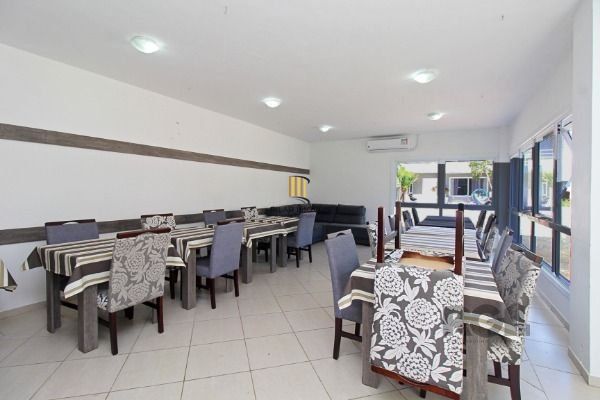 Casa Condominio para Venda - 137m², 3 dormitórios, sendo 1 suites, 3 vagas - Hípica