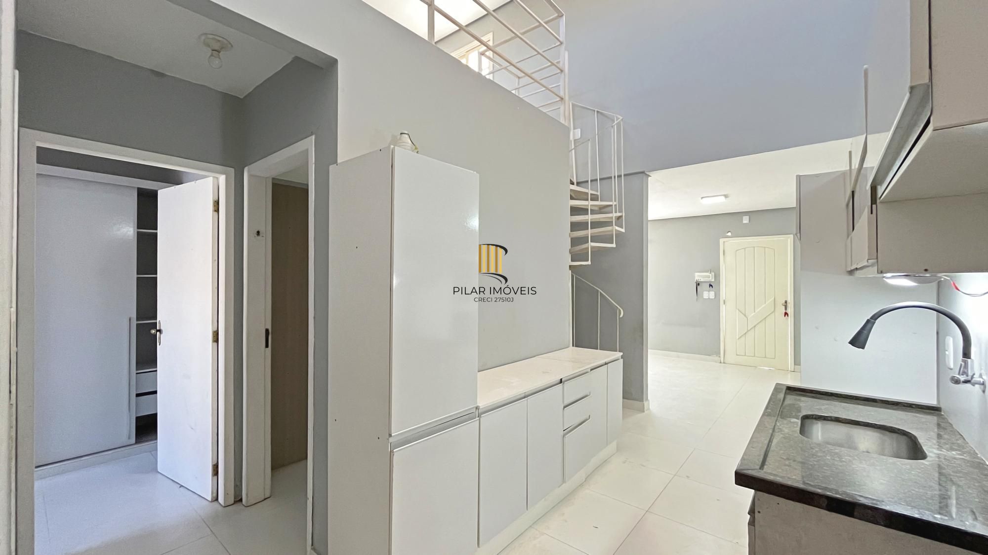 Casa para Venda - 70m², 2 dormitórios, 2 vagas - Hípica
