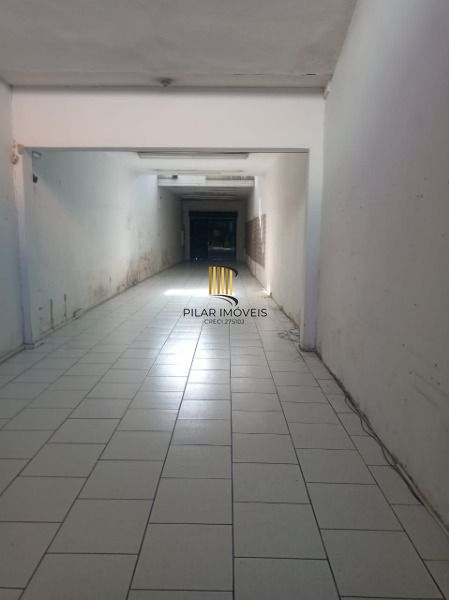 Loja para Venda - 700m², 0 dormitórios, Azenha