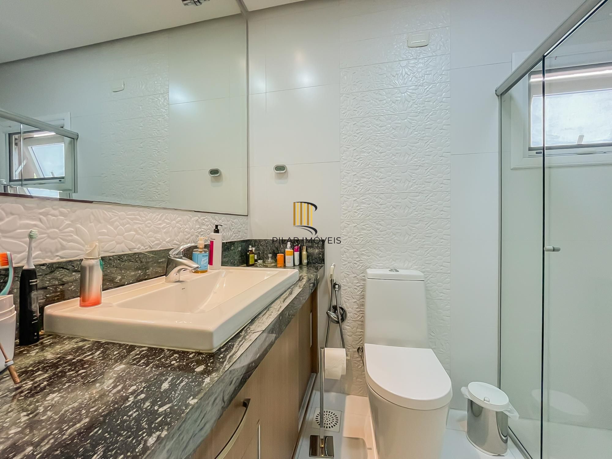 Linda e aconchegante casa em condomínio no Lagos de nova Ipanema