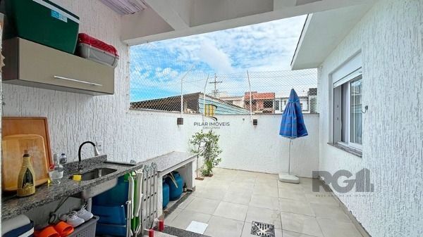 Casa Condominio em Porto Alegre, no bairro Aberta dos Morros, com 3 dormitório(s), e 3 banheiros, à venda.