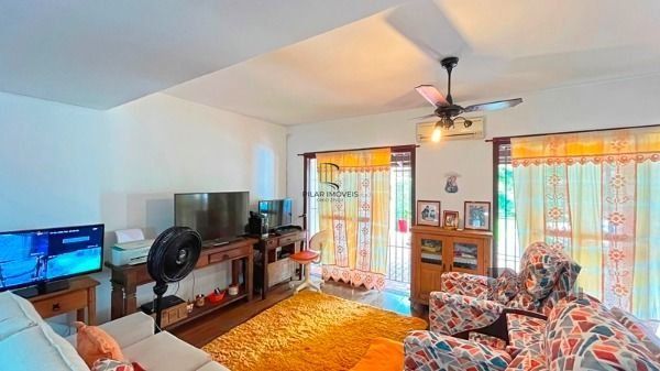 Casa para Venda - 235.64m², 3 dormitórios, sendo 1 suites, 3 vagas - Guarujá
