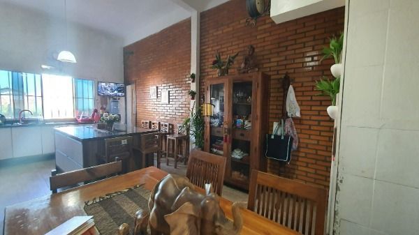 Predio para Venda - 353m², 4 dormitórios, sendo 3 suites, 2 vagas - Hípica