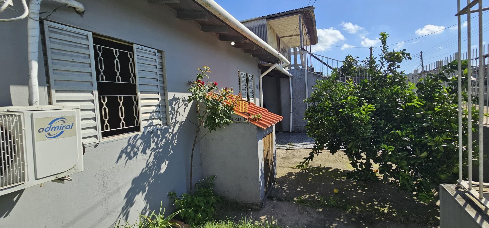 Casa 2 dormitórios no bairro Restinga