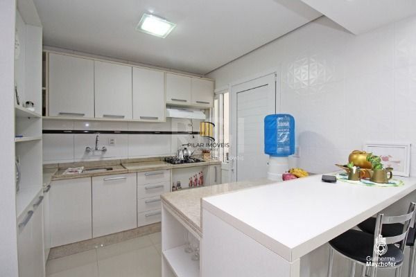 Casa para Venda - 131.96m², 3 dormitórios, sendo 1 suites, 2 vagas - Lagos De Nova Ipanema