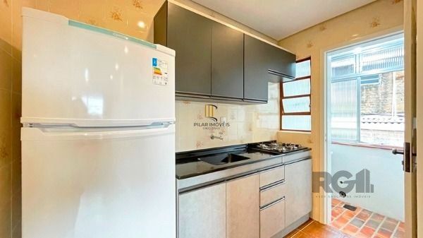 Apartamento em Porto Alegre, no bairro Camaquã, com 1 dormitório(s), e 1 banheiros, à venda.