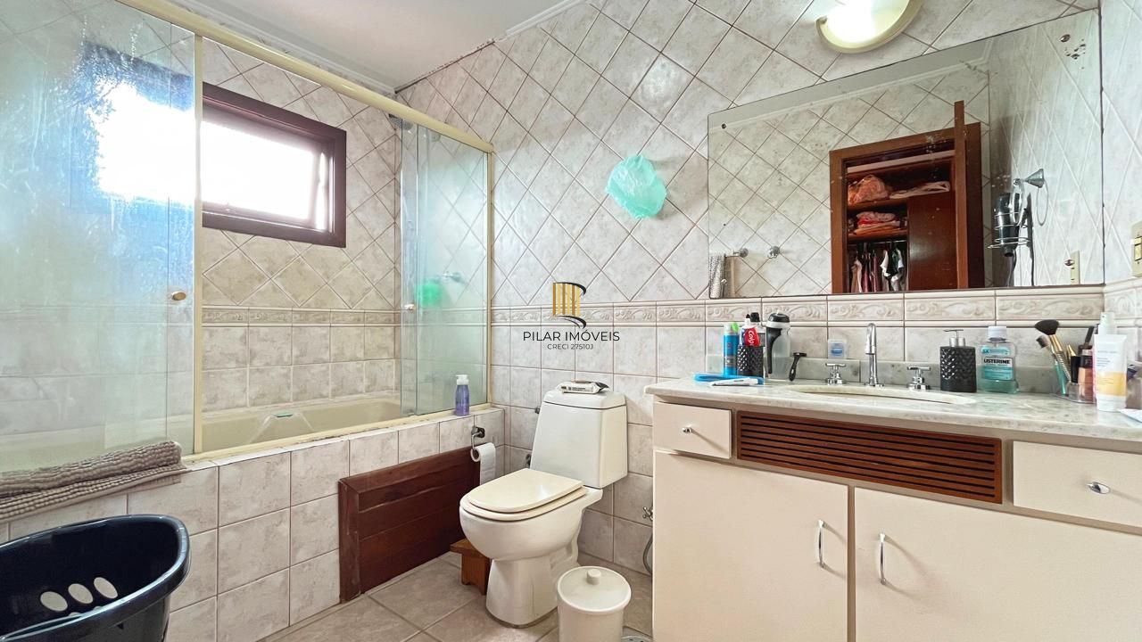 Casa 3 dormitórios no bairro Tristeza