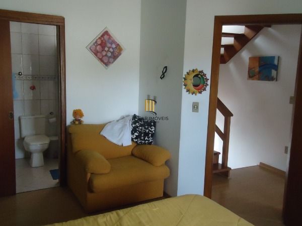 Sobrado para Venda - 158m², 3 dormitórios, sendo 1 suites, 2 vagas - Espirito Santo
